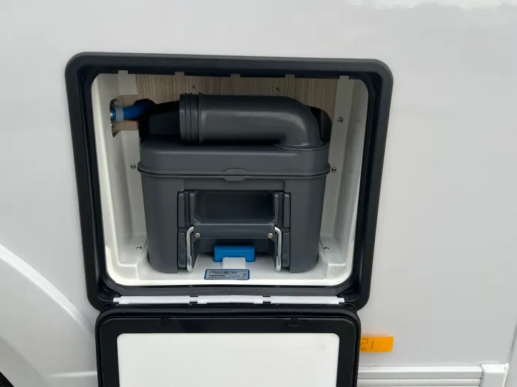 Fahrzeugbild Glücksmobil C-SERIE (FORD) 70 DL #14