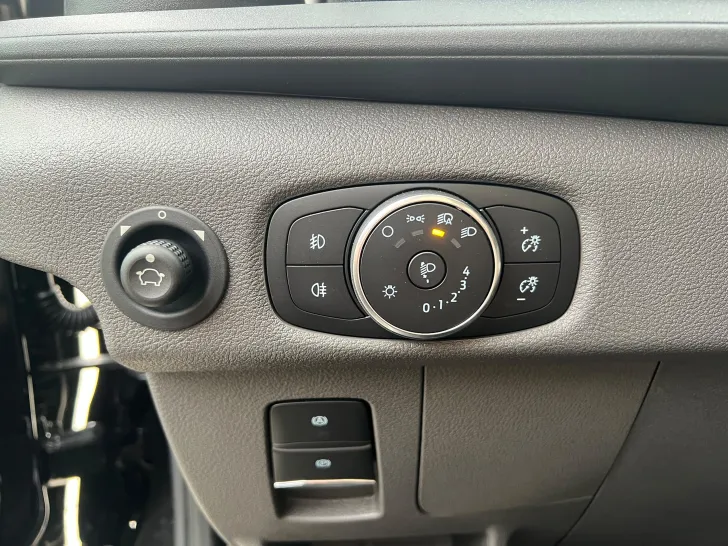 Fahrzeugbild Glücksmobil C-SERIE (FORD) 70 DL #23