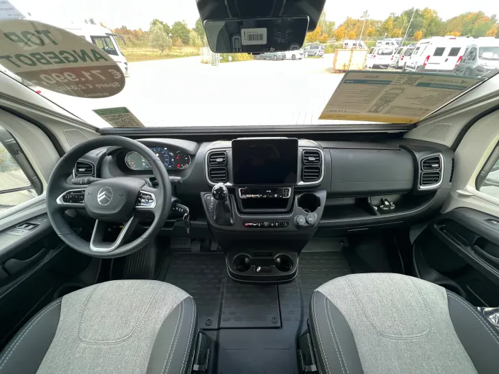 Fahrzeugbild Clever Select Line Runner #27