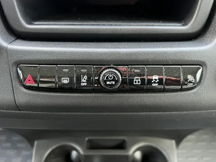 Fahrzeugbild Clever Select Line Runner #36
