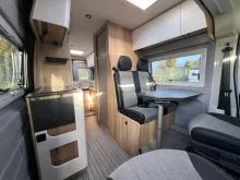 Fahrzeugbild Clever Select Line Runner #45