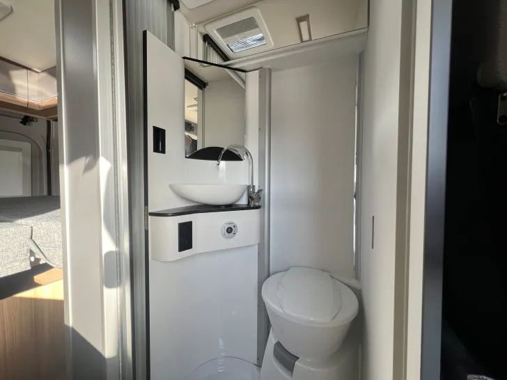 Fahrzeugbild Pössl H-Line Summit Shine 600 L Elegance #47
