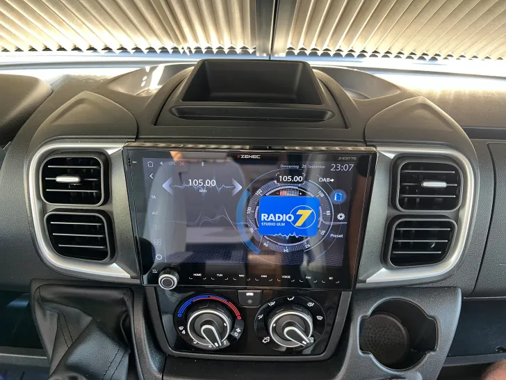 Fahrzeugbild Glücksmobil TEILINTEGRIERTE 691 EB #28