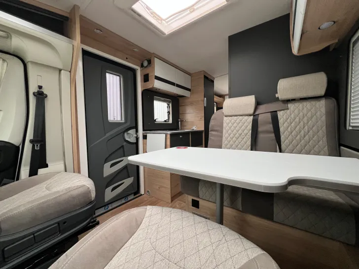 Fahrzeugbild Dethleffs GLOBEBUS CAMP T T4 #35