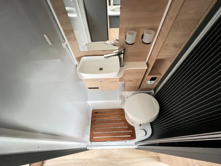 Fahrzeugbild Dethleffs GLOBEBUS CAMP T T4 #48