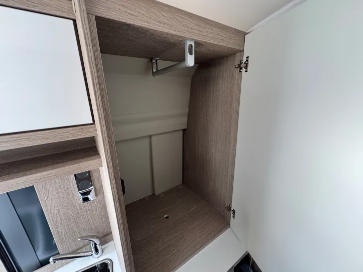 Fahrzeugbild Pössl D-Line 2Win Plus #40