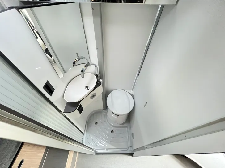 Fahrzeugbild Pössl H-Line Summit 600 L #48