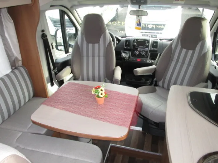 Fahrzeugbild Knaus Van TI 550 MD #4