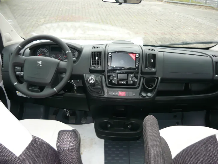Fahrzeugbild Weinsberg CaraCompact 600 MEG EDITION [PEPPER] #5