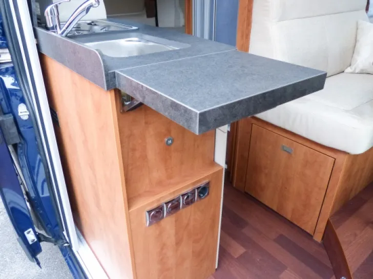 Fahrzeugbild Malibu Van Compact 540 DB #2