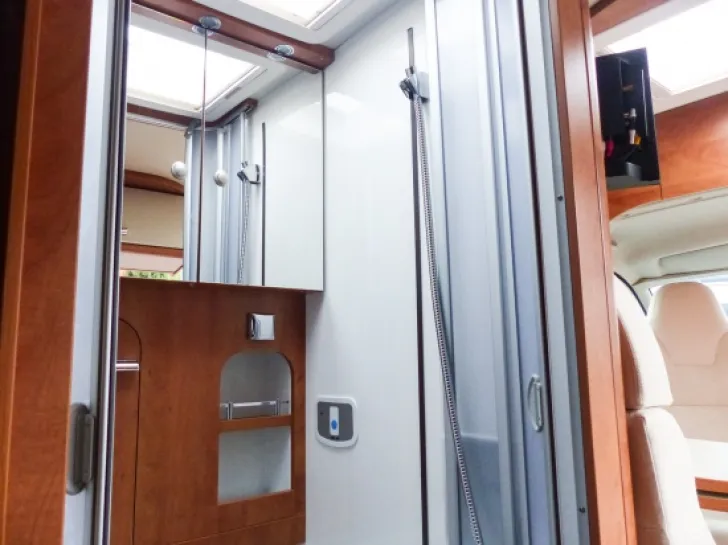 Fahrzeugbild Malibu Van Compact 540 DB #9