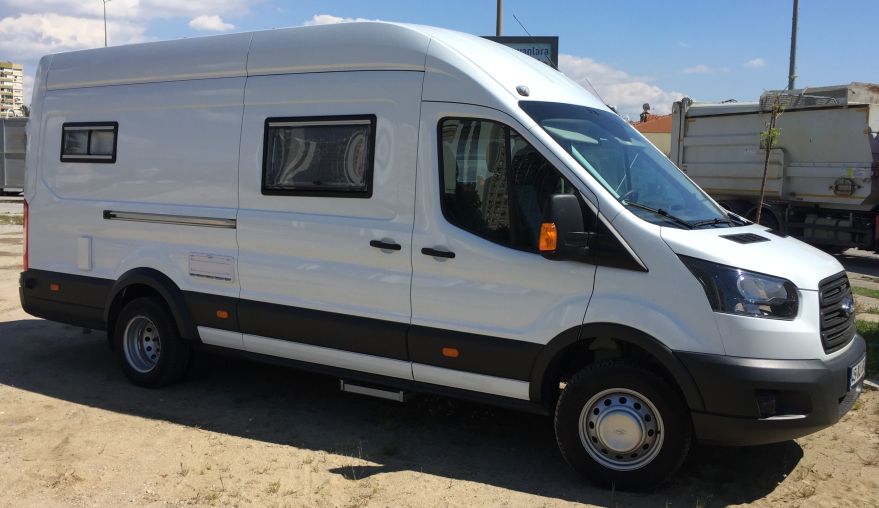 Ford transit carado