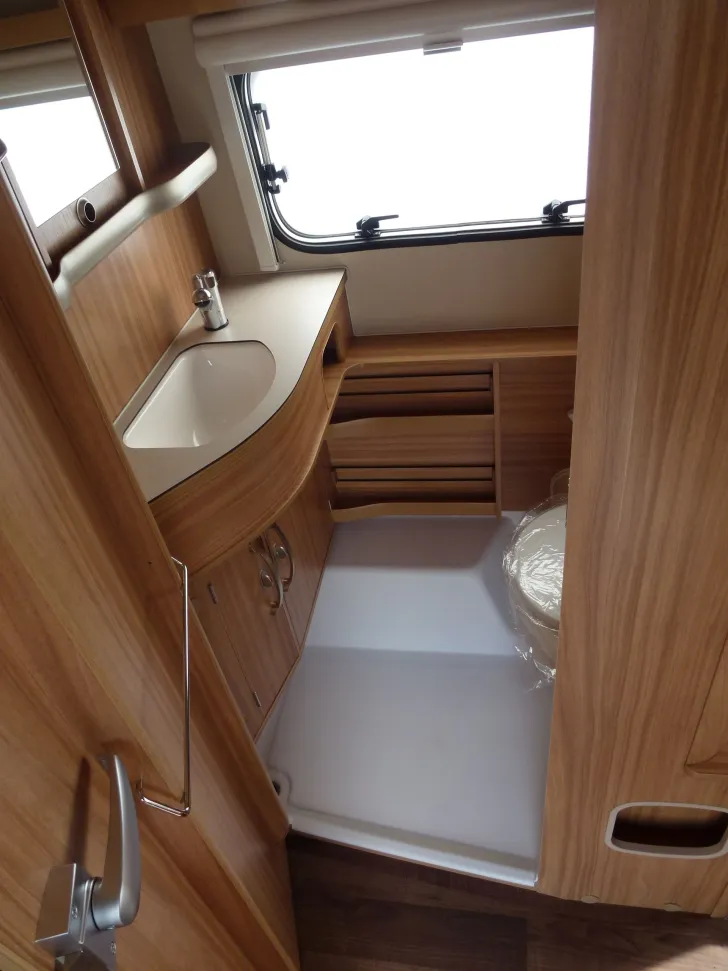 Fahrzeugbild Hymer Eriba Touring Triton 430 Silver Edition #5