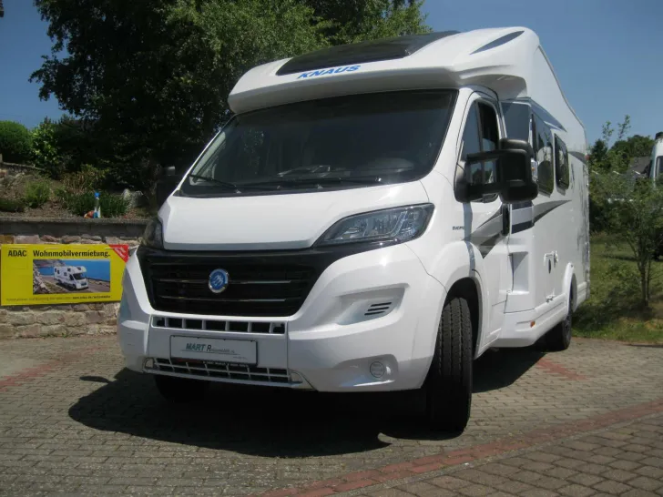 Fahrzeugbild Knaus Sky Wave 650 MF #1