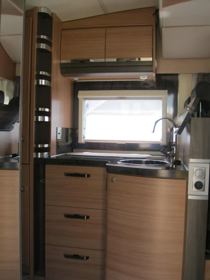 Fahrzeugbild Knaus Sky Wave 650 MF #12