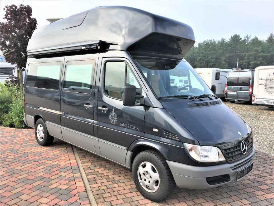 Westfalia James Cook 316 als Campervan in Wietzendorf bei caraworld.de