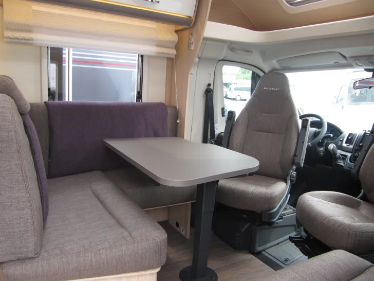 Fahrzeugbild Bürstner Lyseo T 744 #6