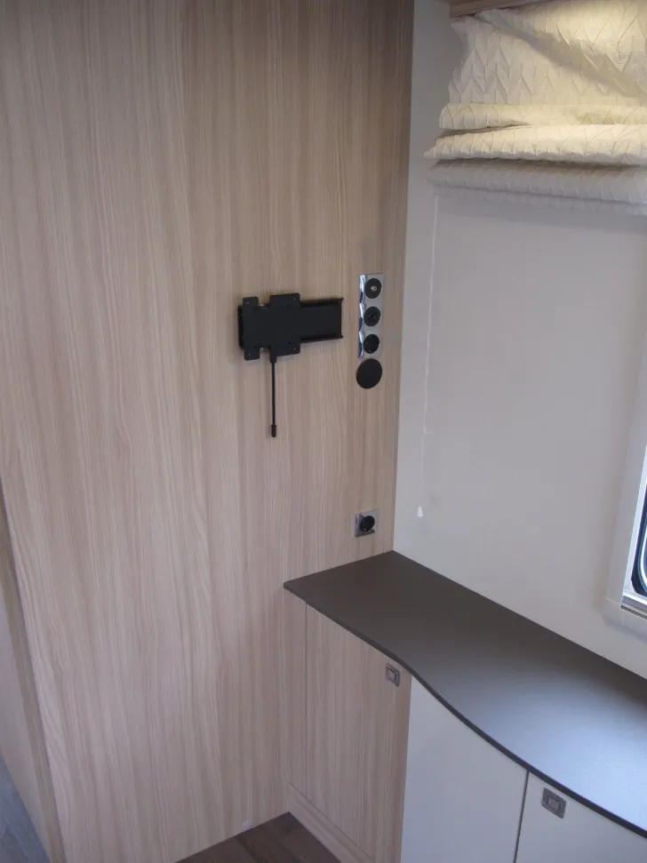 Fahrzeugbild Bürstner Lyseo T 744 #18