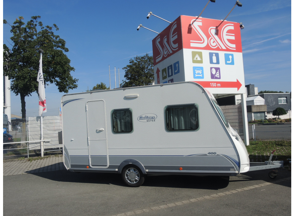 Caravelair Ambiance Style 400 als Pickup-Camper in Dortmund bei