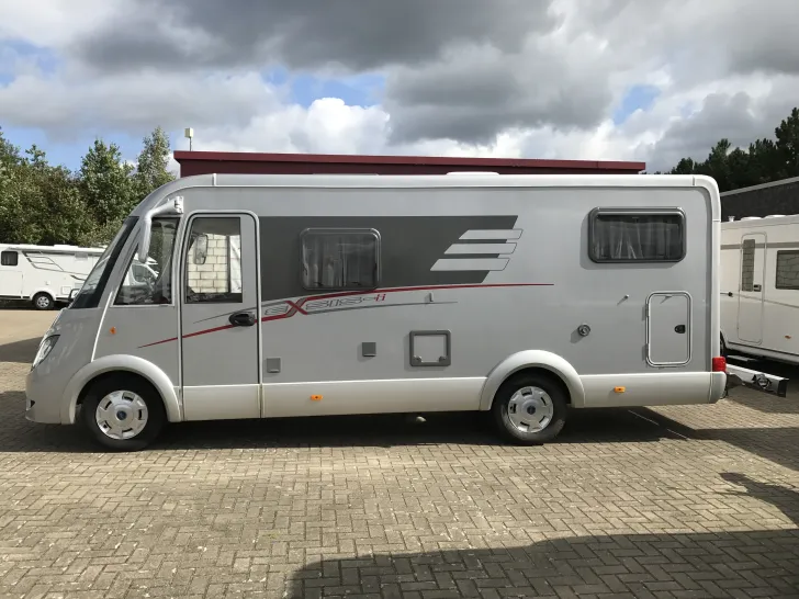 Fahrzeugbild Hymer Exsis-i 562 Silver Line #3