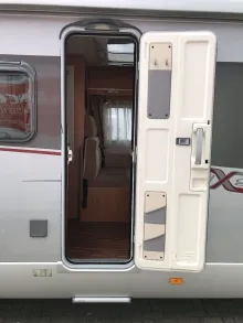 Fahrzeugbild Hymer Exsis-i 562 Silver Line #9