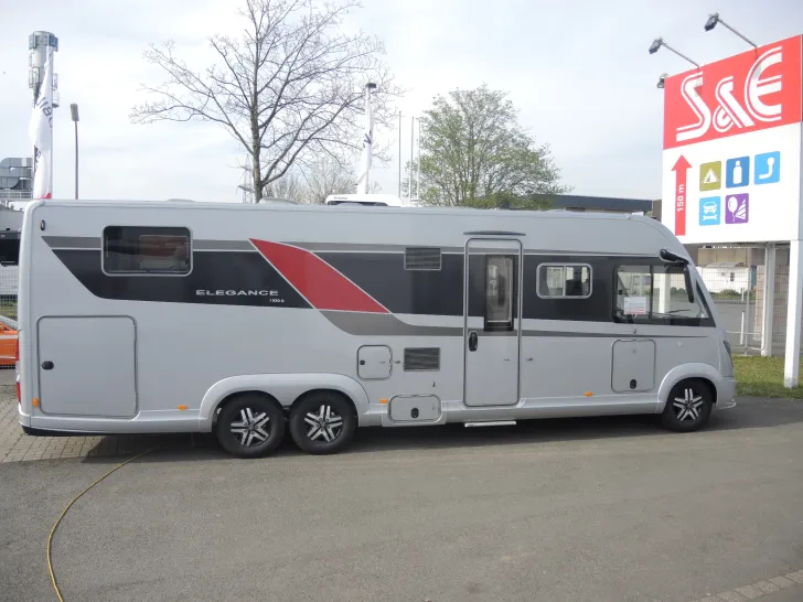 Fahrzeugbild Bürstner Elegance I 920 G #1