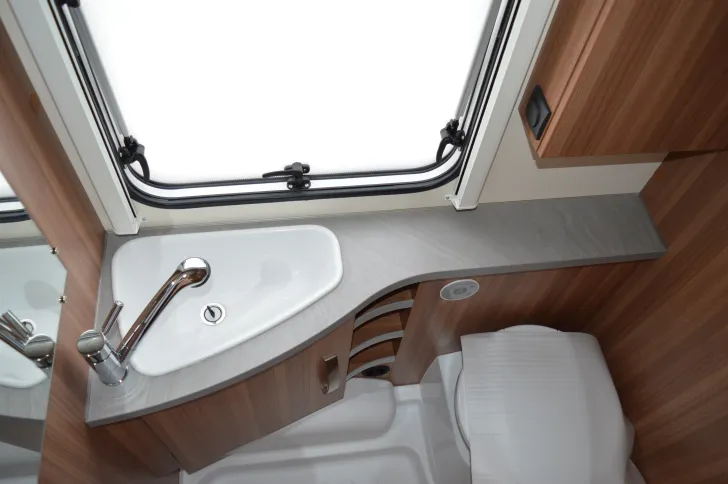 Fahrzeugbild Weinsberg CaraOne 420 QD #15