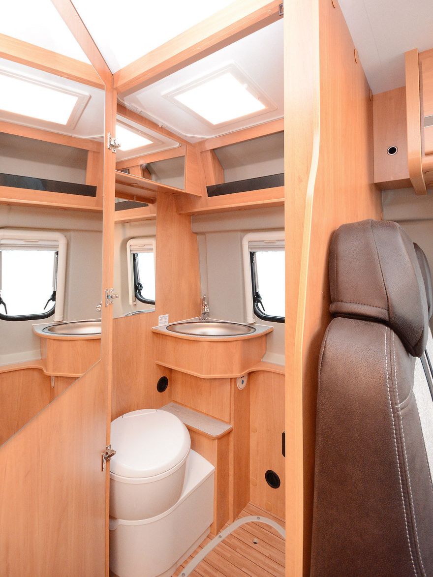 Pössl Roadcruiser Roadcruiser B als Campervan in Sulzemoos bei