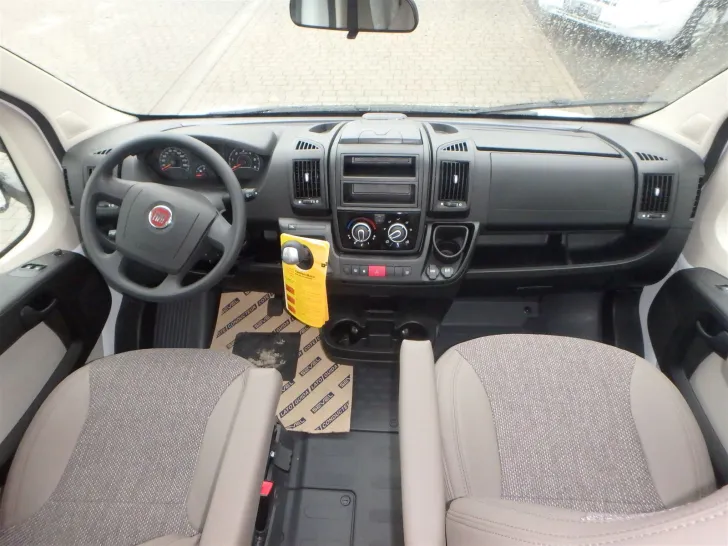 Fahrzeugbild Carado T 447 #19
