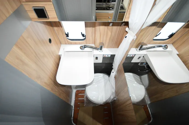 Fahrzeugbild Hymer Camper Van Grand Canyon #9